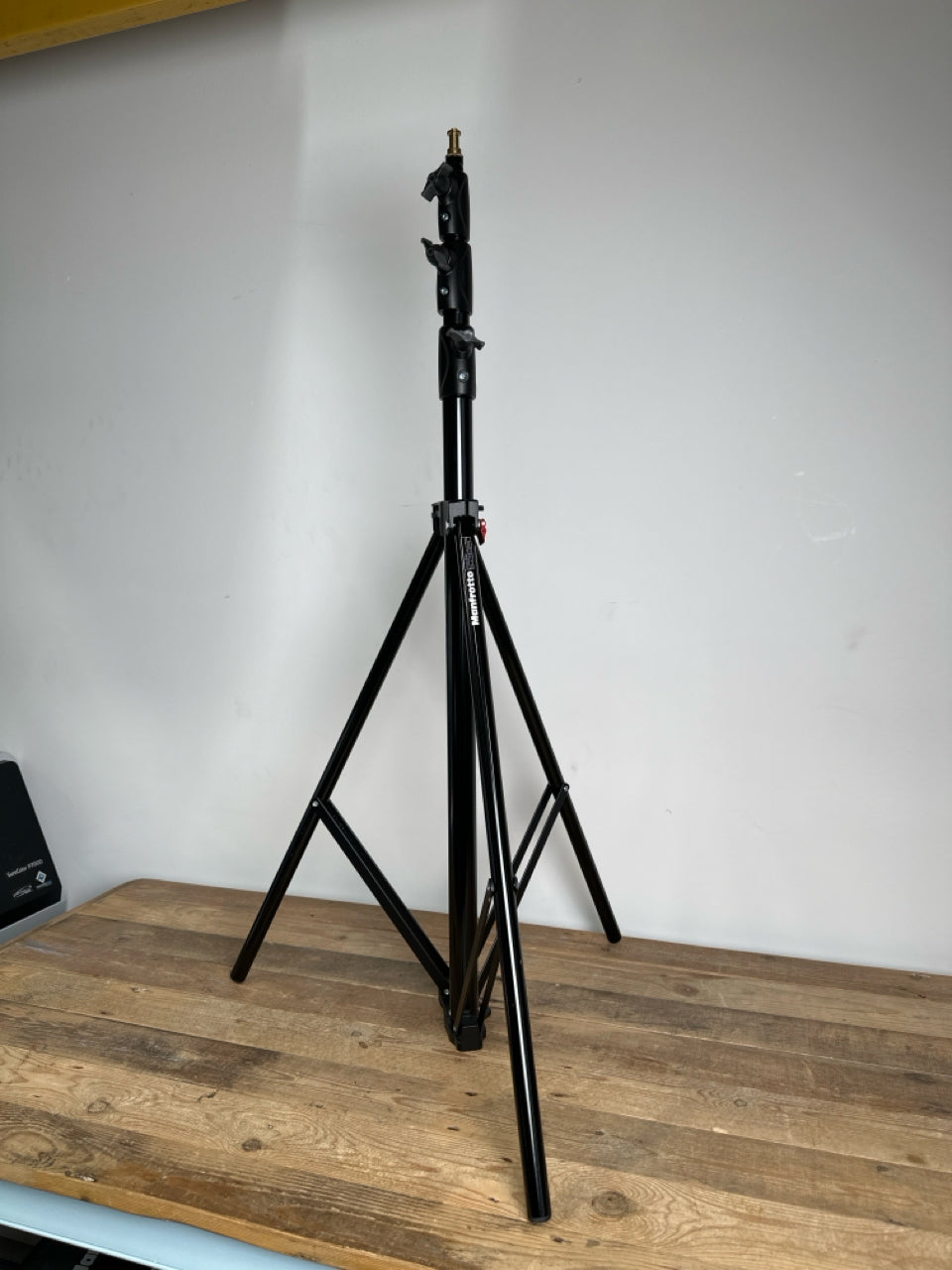 Manfrotto 1004BAC Air Cushioned Photo Master Stand